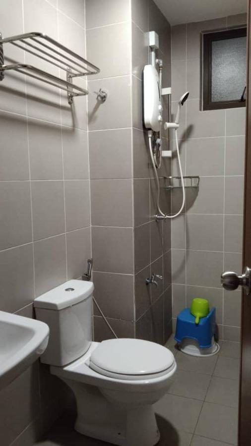 Sg Buloh Cozy Apartment Wifi & Netflix Sungai Buloh Ngoại thất bức ảnh